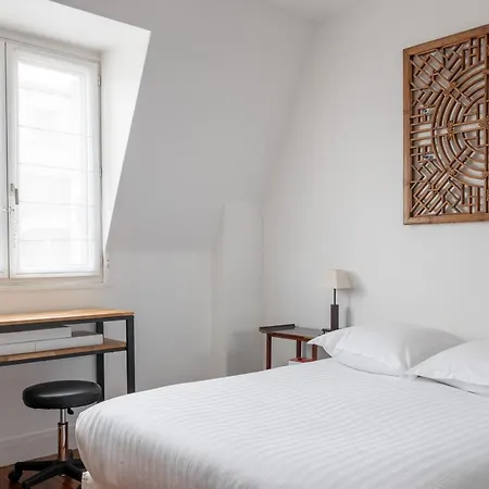 Veeve - Beaugrenelle Skies Daire